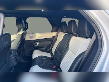 Used Land Rover Discovery 2022 for sale - 77337467: Photo