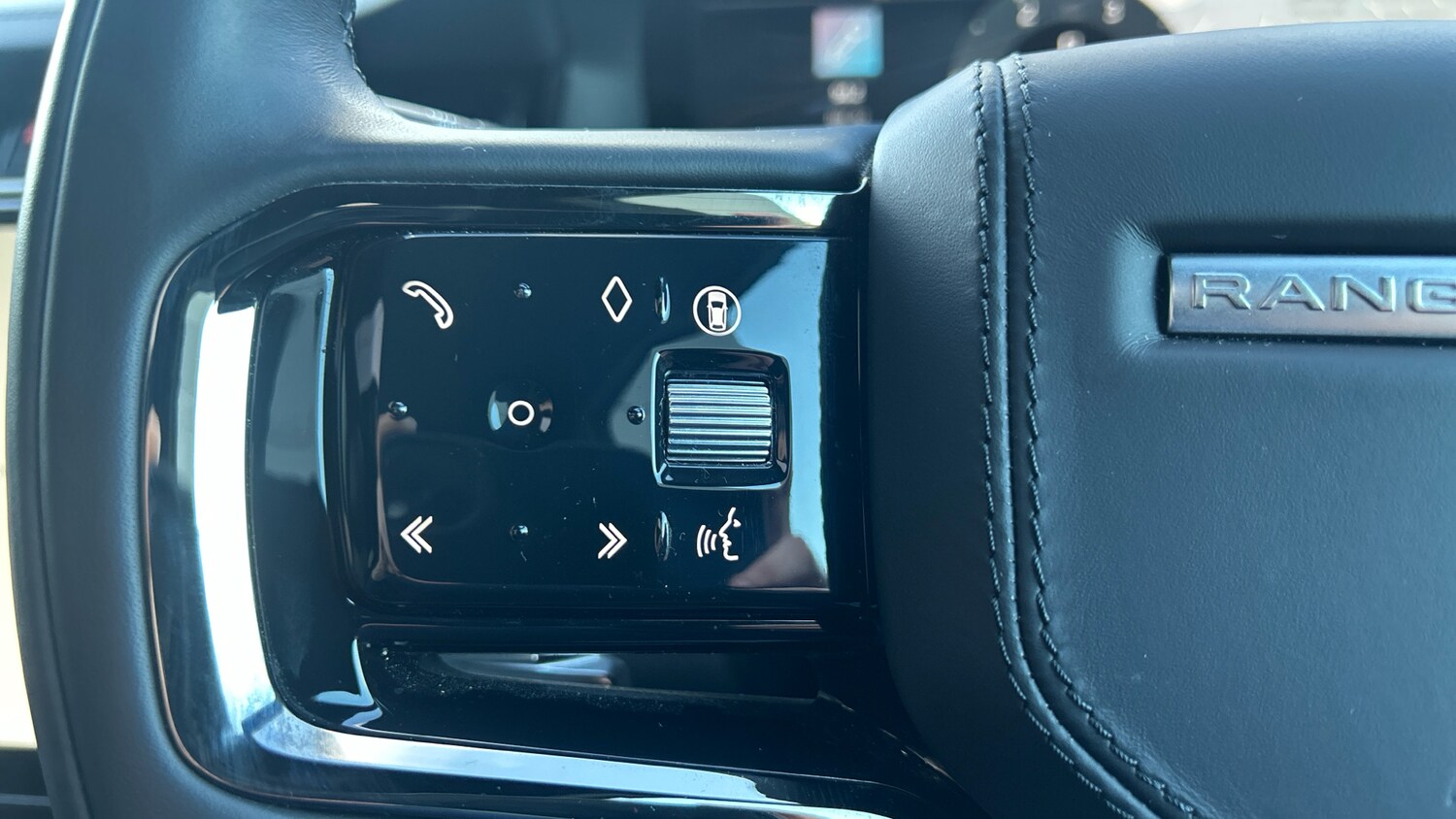 Used Land Rover Range Rover Evoque 2025 for sale - 76004866: Photo 26