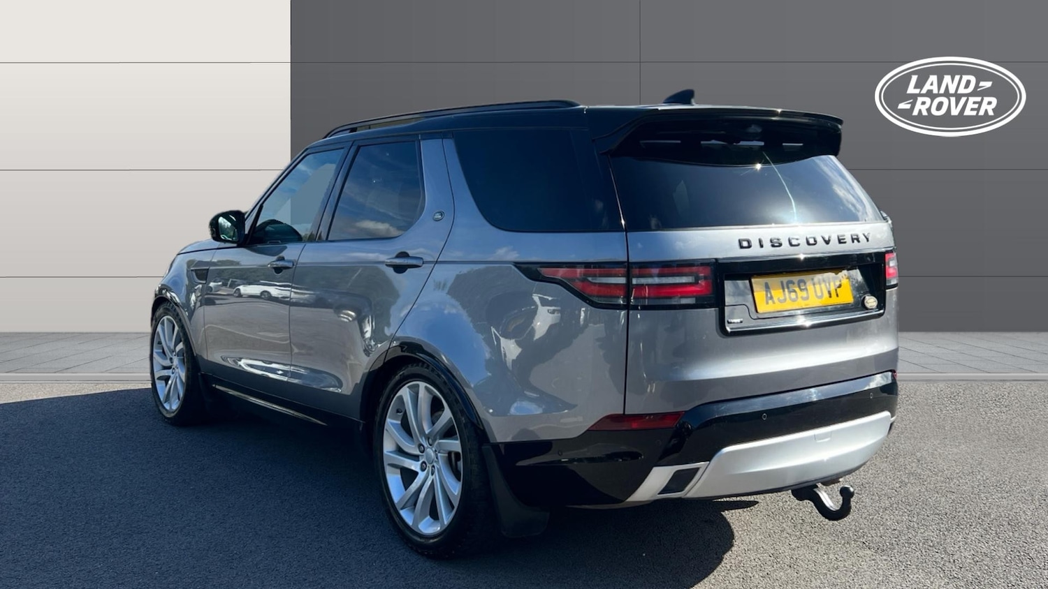 Used Land Rover Discovery 2019 for sale - 76076220: Photo 2