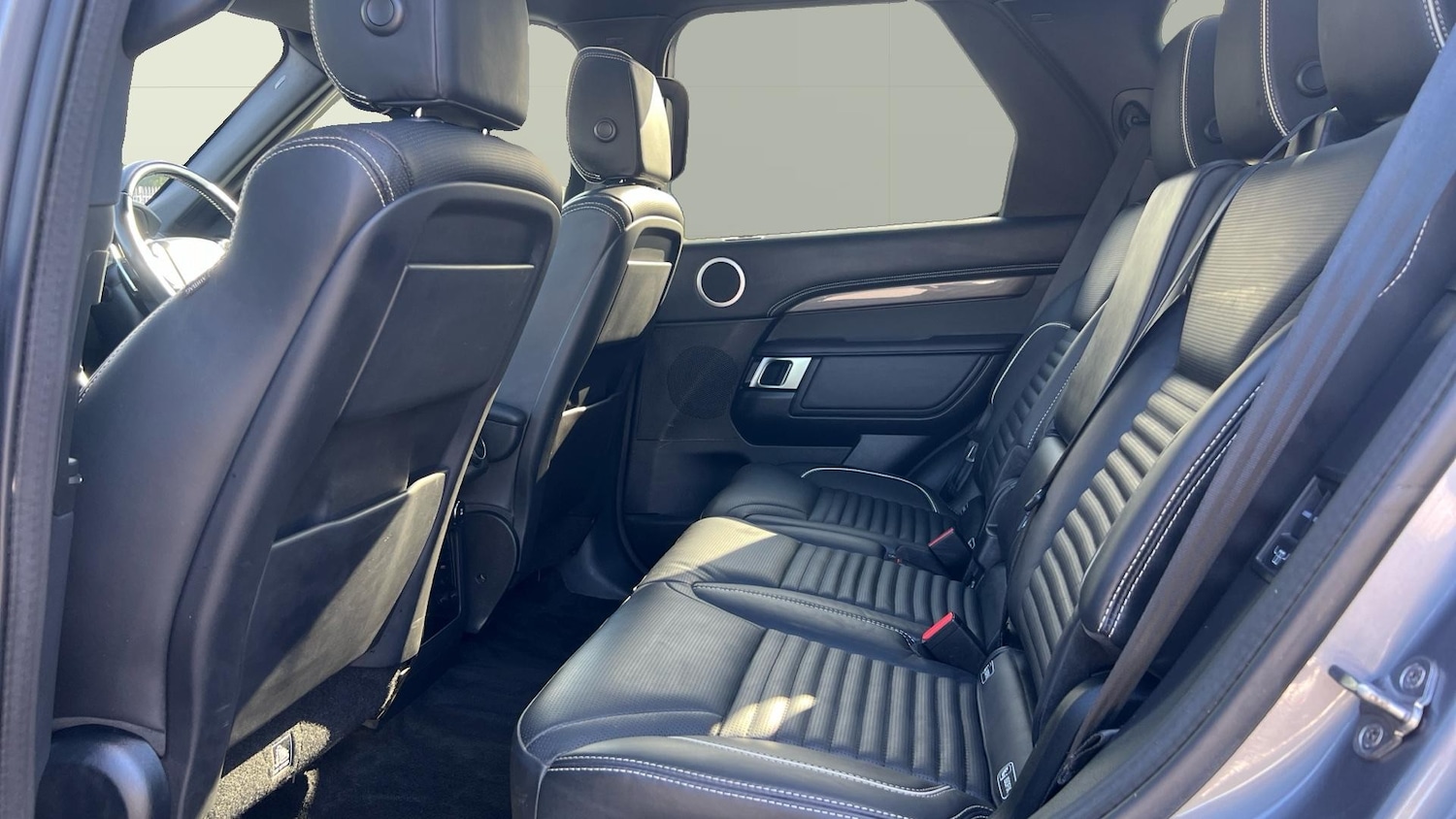 Used Land Rover Discovery 2019 for sale - 76076220: Photo 4