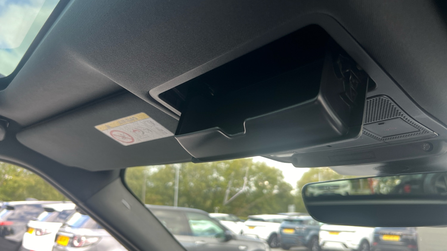 Used Land Rover Discovery 2019 for sale - 76076220: Photo 42