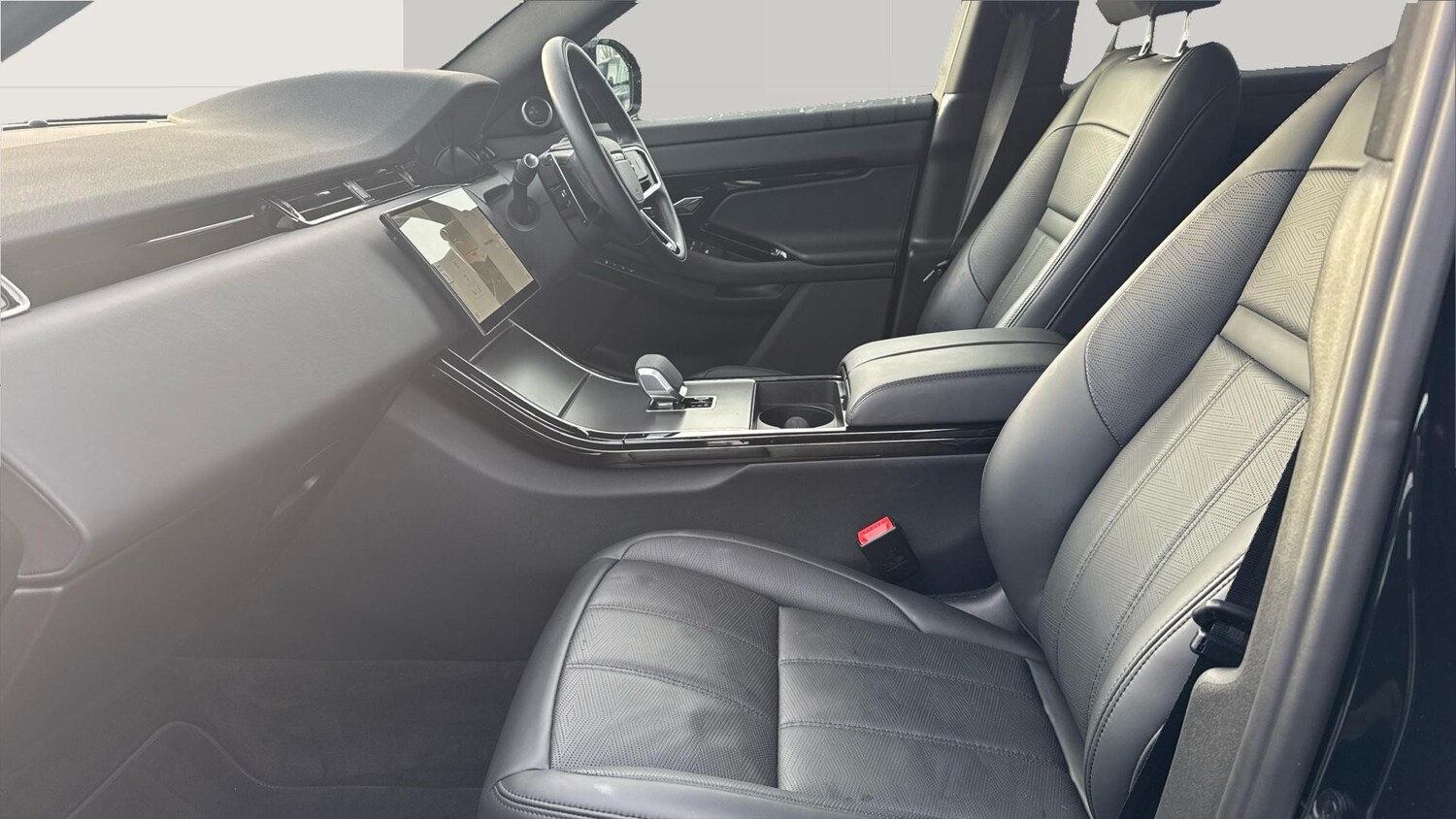 Used Land Rover Range Rover Evoque 2025 for sale - 76859047: Photo 3