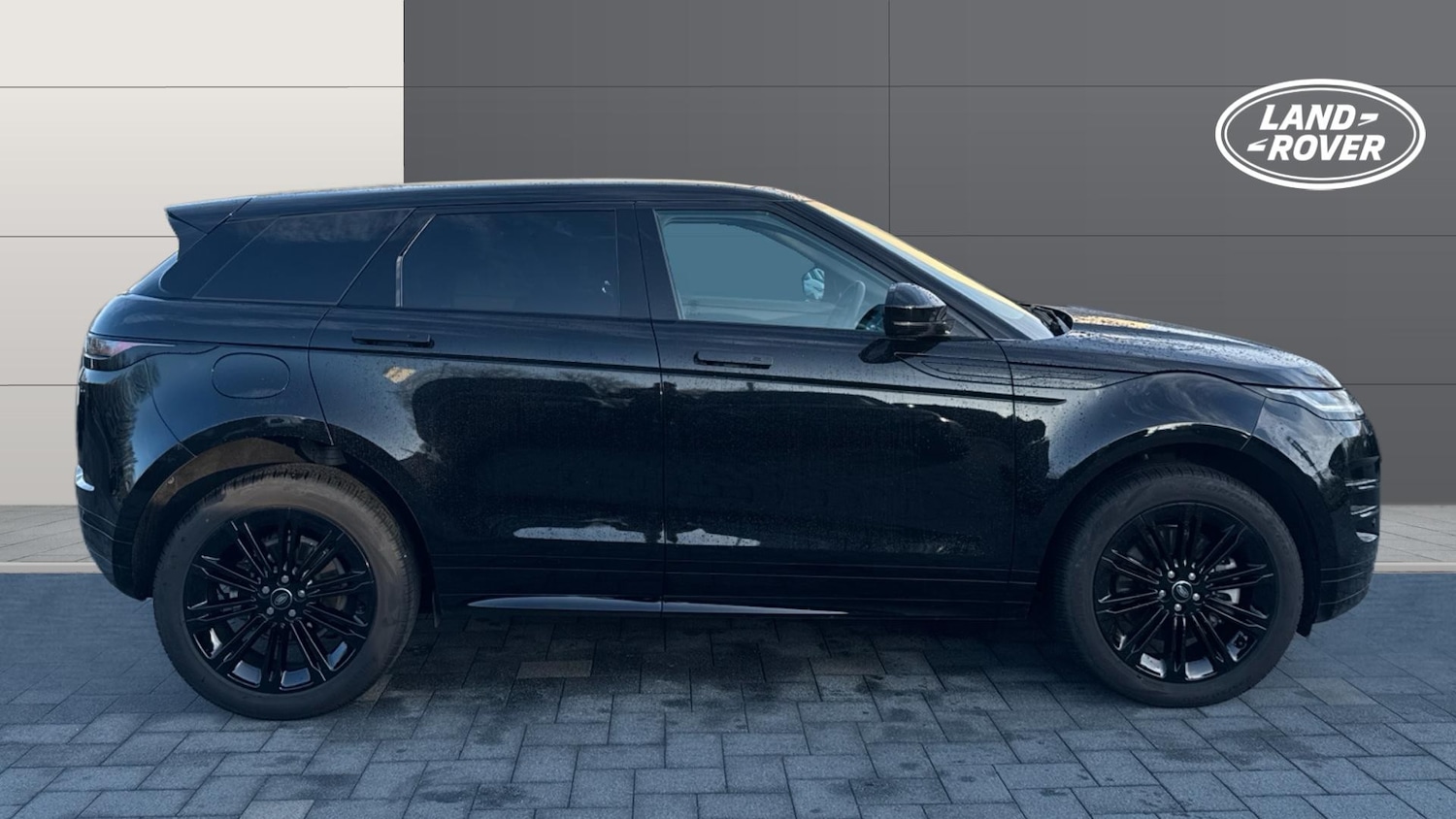 Used Land Rover Range Rover Evoque 2025 for sale - 76859047: Photo 5