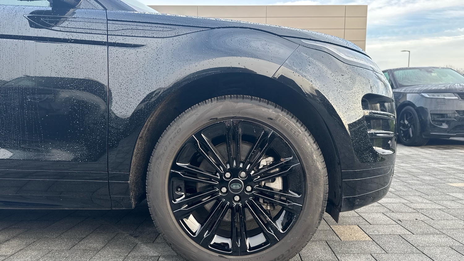 Used Land Rover Range Rover Evoque 2025 for sale - 76859047: Photo 8