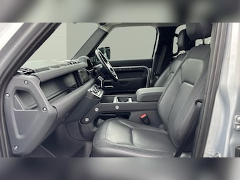 Used Land Rover Defender 2023 for sale - 75262278: Photo