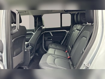 Used Land Rover Defender 2023 for sale - 75262278: Photo