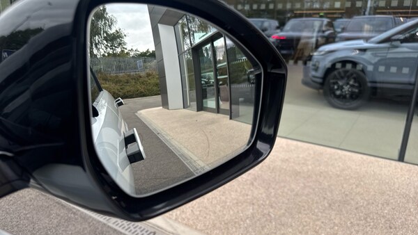 Used Land Rover Range Rover Evoque 2025 for sale - 75665274: Photo 34