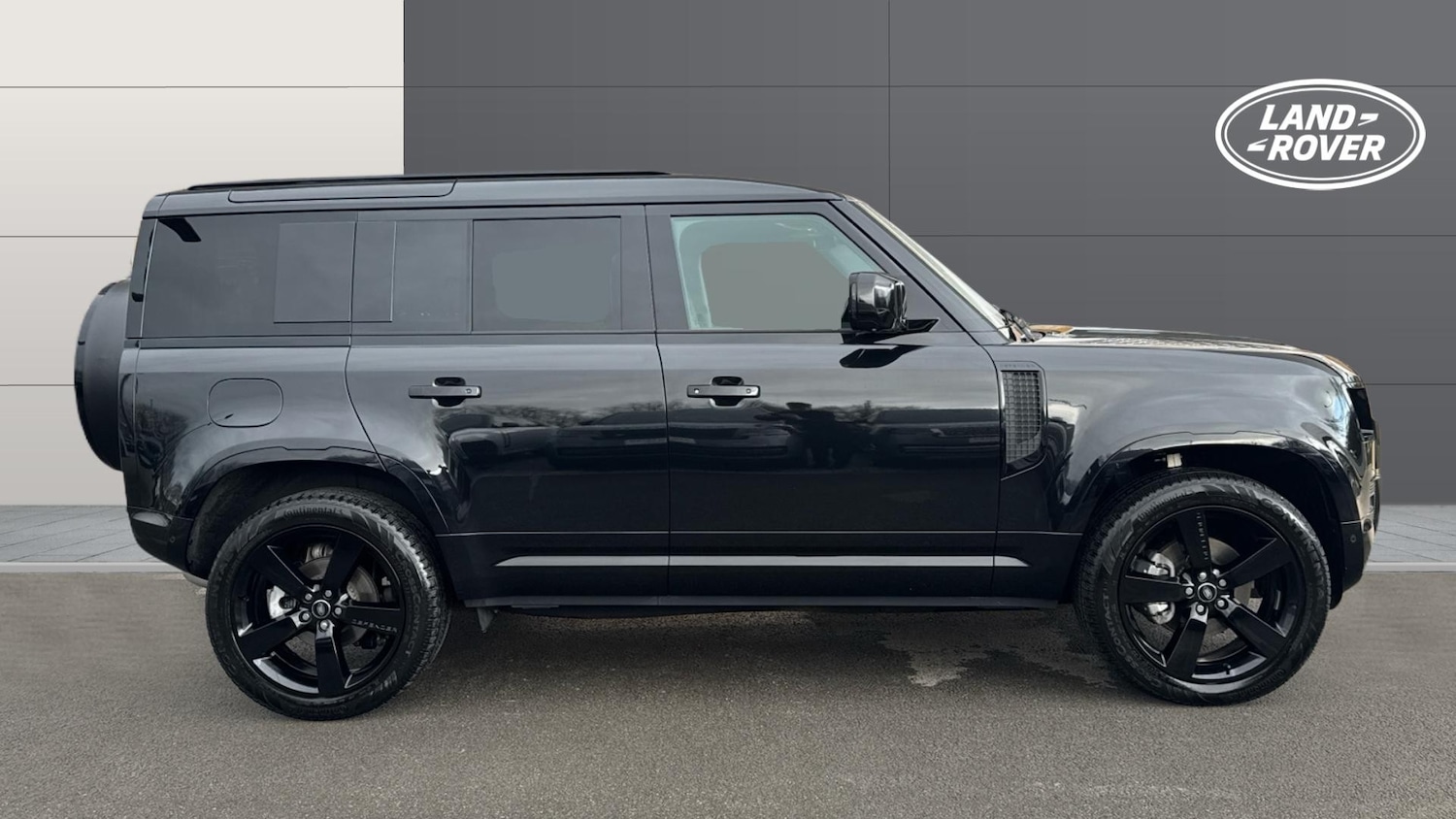 Used Land Rover Defender 2025 for sale - 77990476: Photo 5