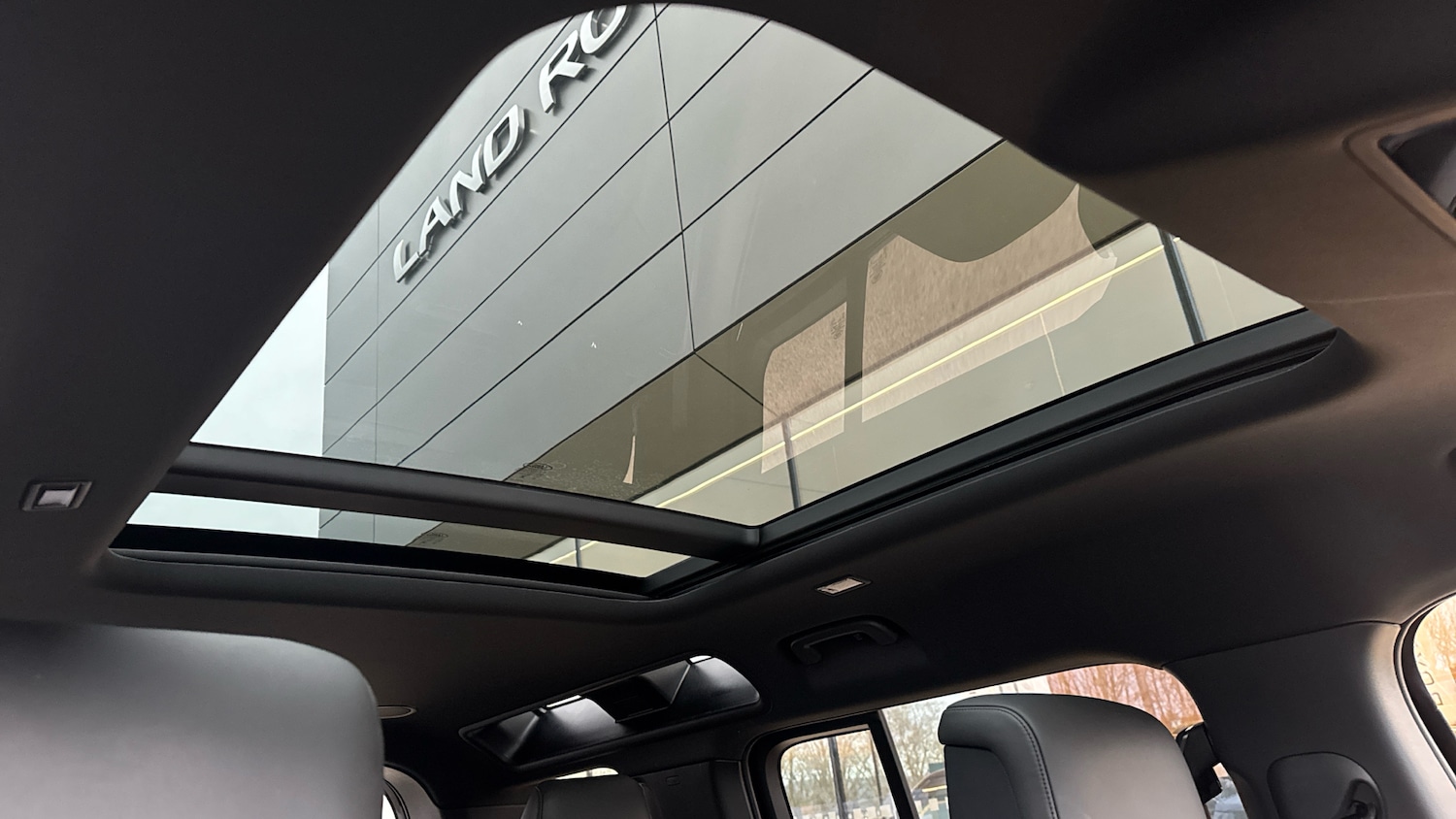 Used Land Rover Defender 2025 for sale - 77990476: Photo 51