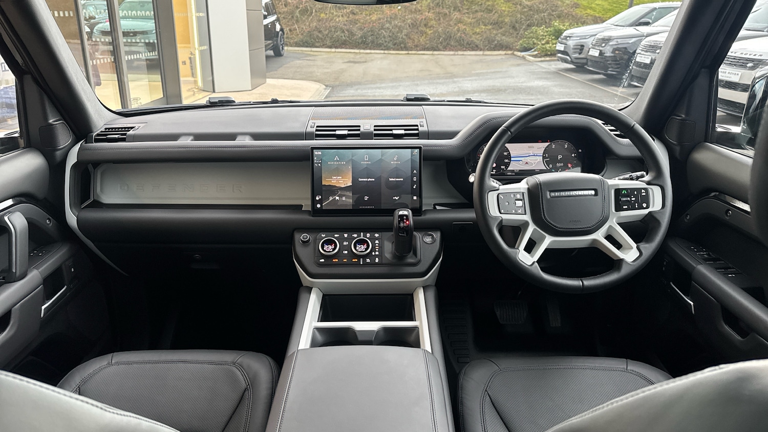 Used Land Rover Defender 2025 for sale - 77990476: Photo 9