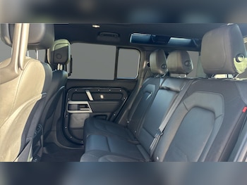 Used Land Rover Defender 2023 for sale - 78168653: Photo