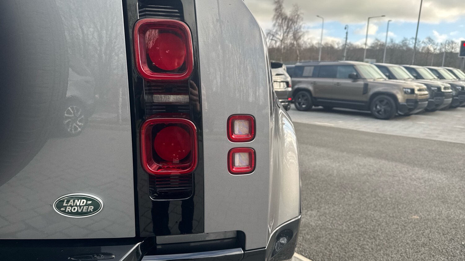 Used Land Rover Defender 2022 for sale - 76971823: Photo 32