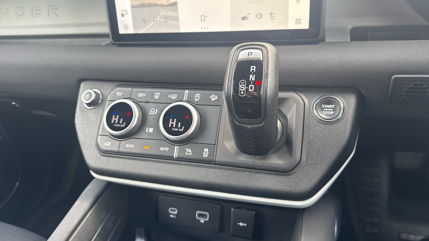 Used Land Rover Defender 2022 for sale - 76971823: Photo 64