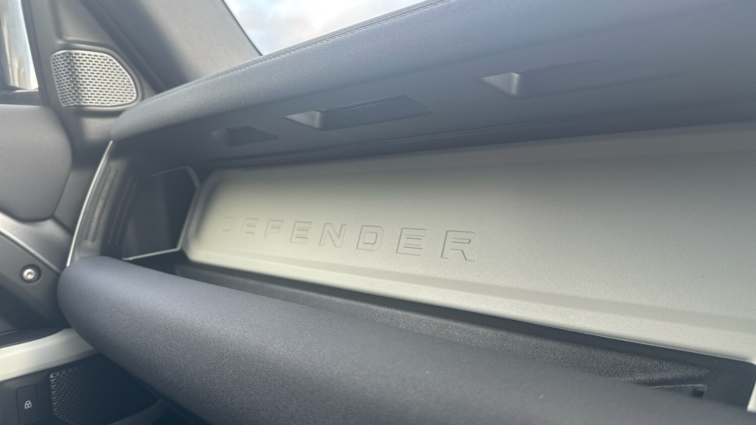 Used Land Rover Defender 2022 for sale - 76971823: Photo 65