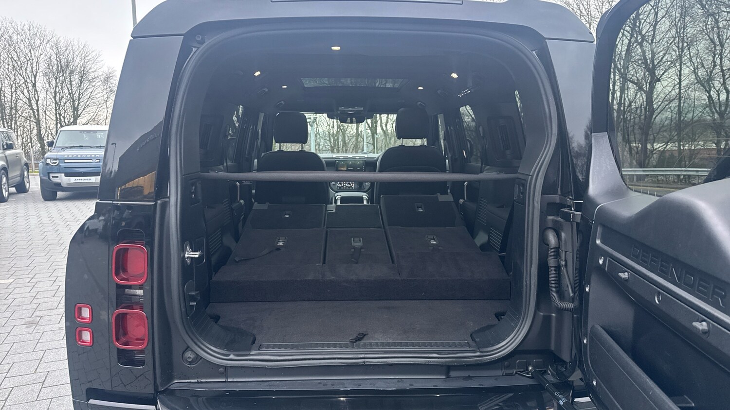 Used Land Rover Defender 2022 for sale - 77351104: Photo 10