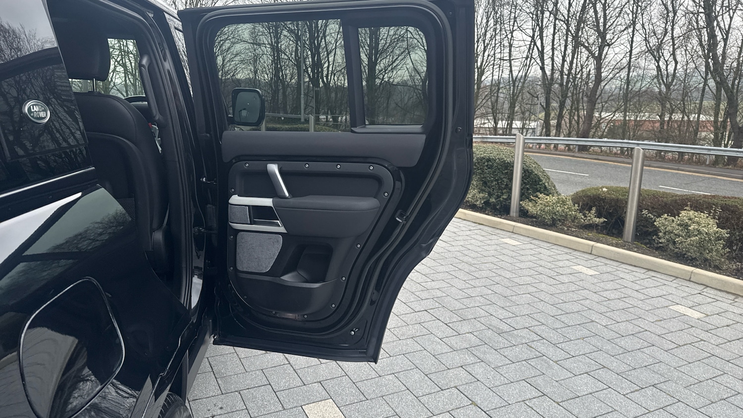 Used Land Rover Defender 2022 for sale - 77351104: Photo 44