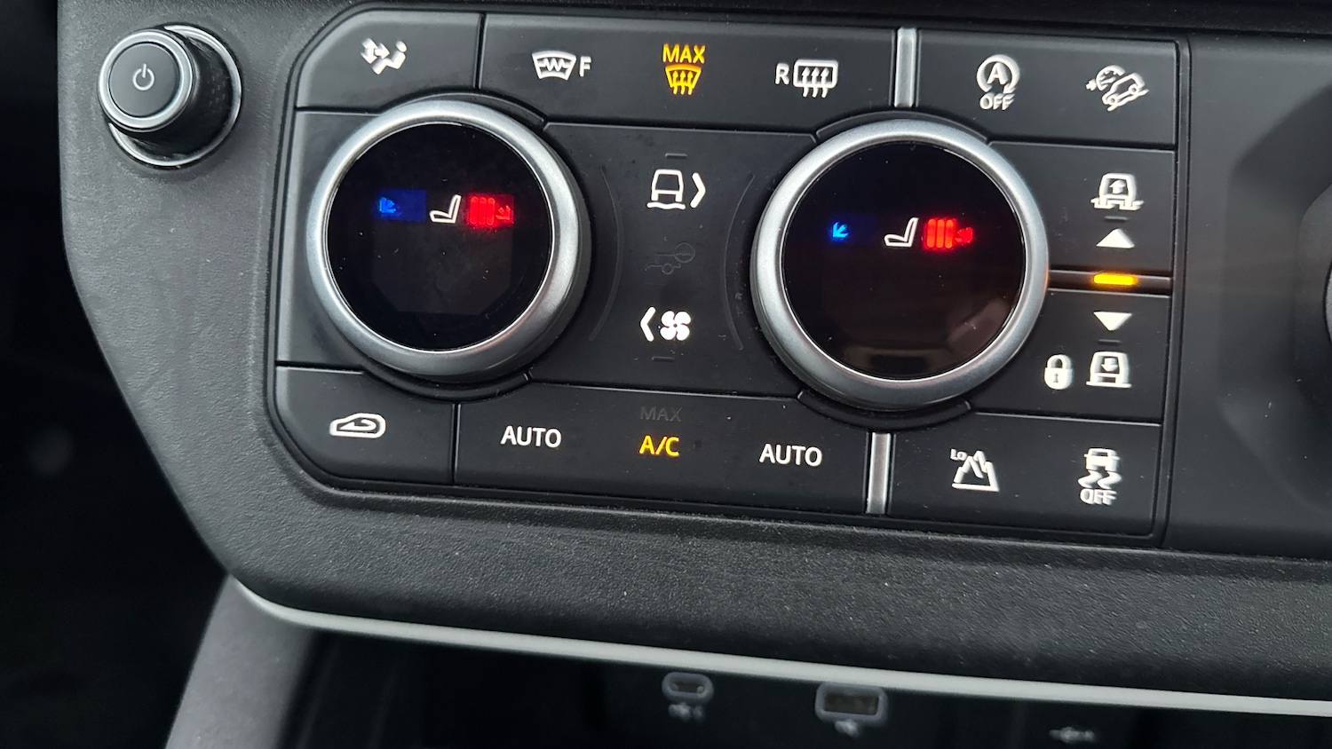 Used Land Rover Defender 2022 for sale - 77351104: Photo 54