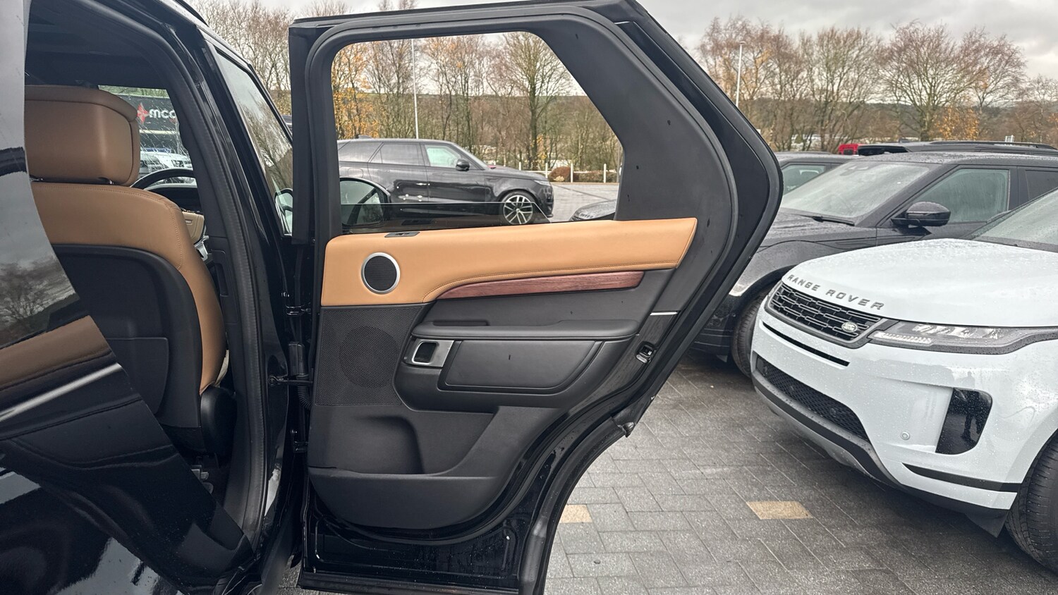 Used Land Rover Discovery 2023 for sale - 76792893: Photo 47