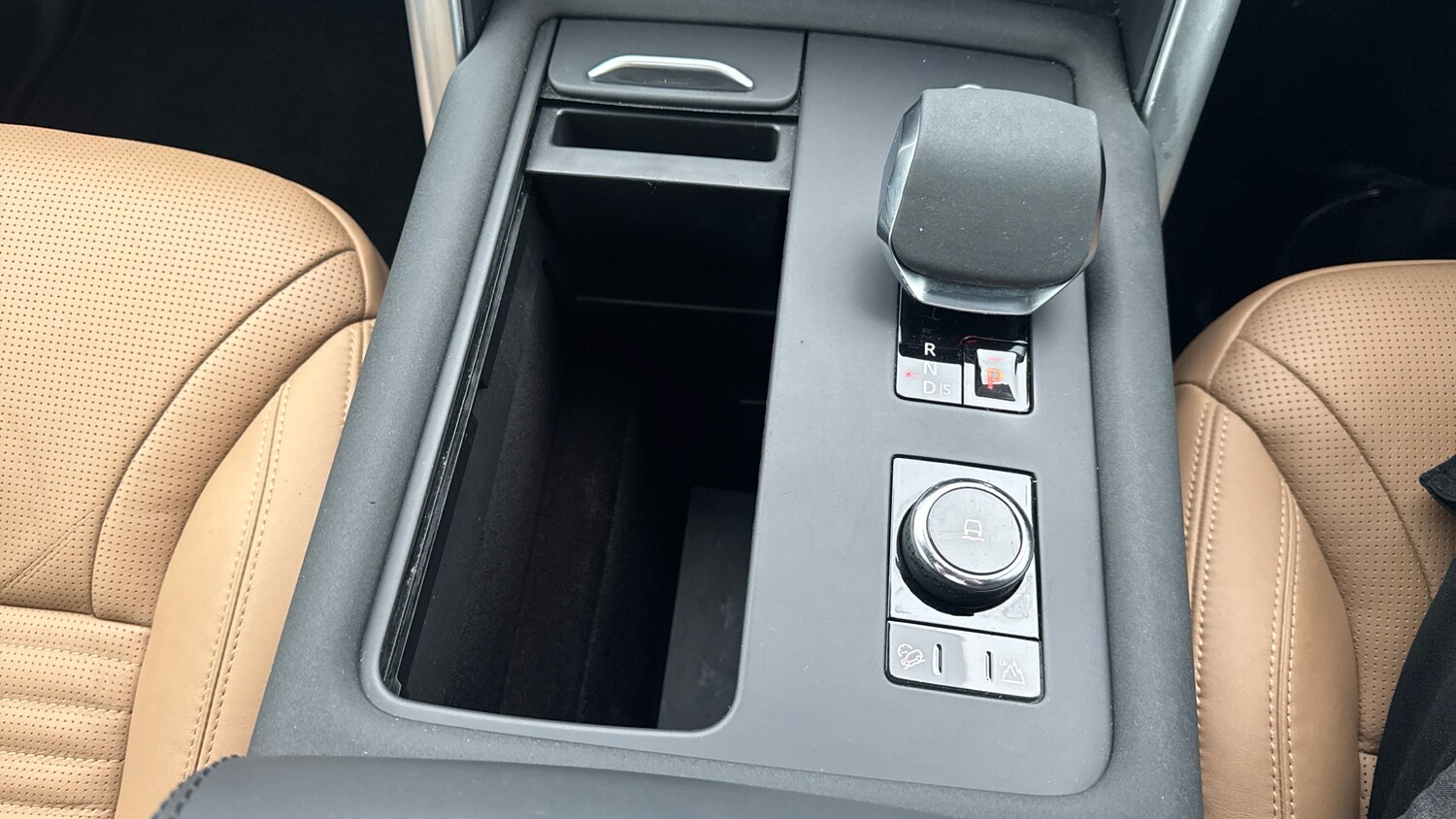 Used Land Rover Discovery 2023 for sale - 76792893: Photo 68