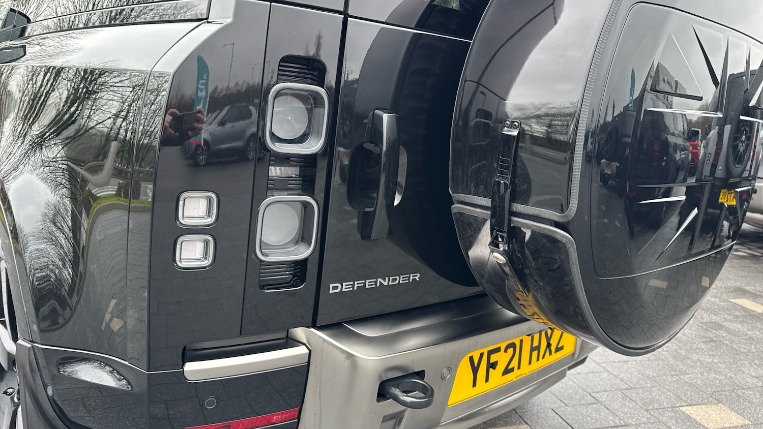 Used Land Rover Defender 2021 for sale - 77420970: Photo 19