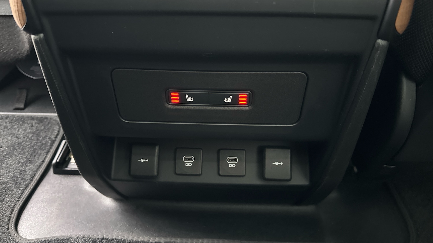 Used Land Rover Defender 2021 for sale - 77420970: Photo 50