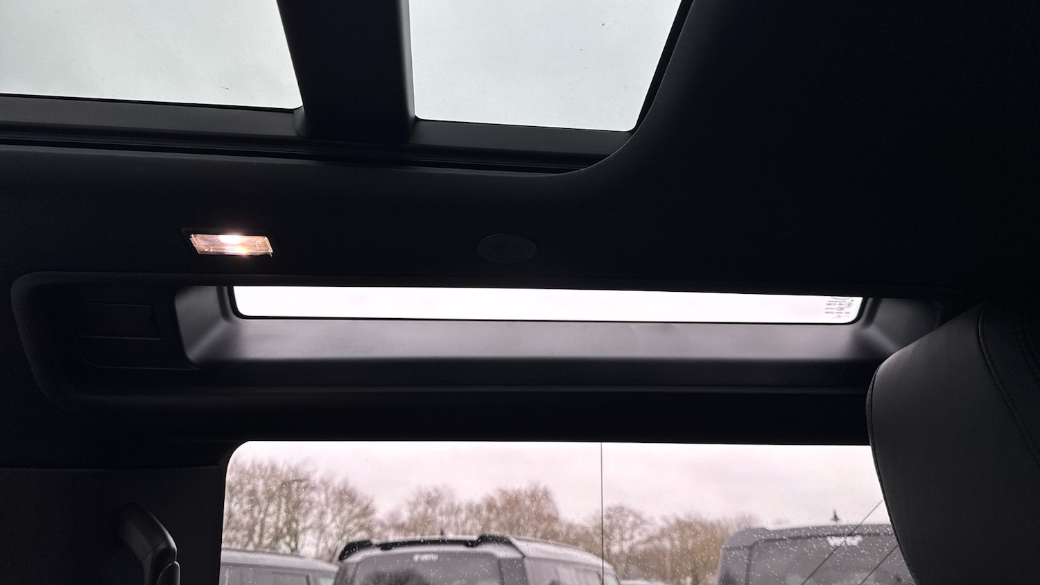 Used Land Rover Defender 2021 for sale - 77420970: Photo 53