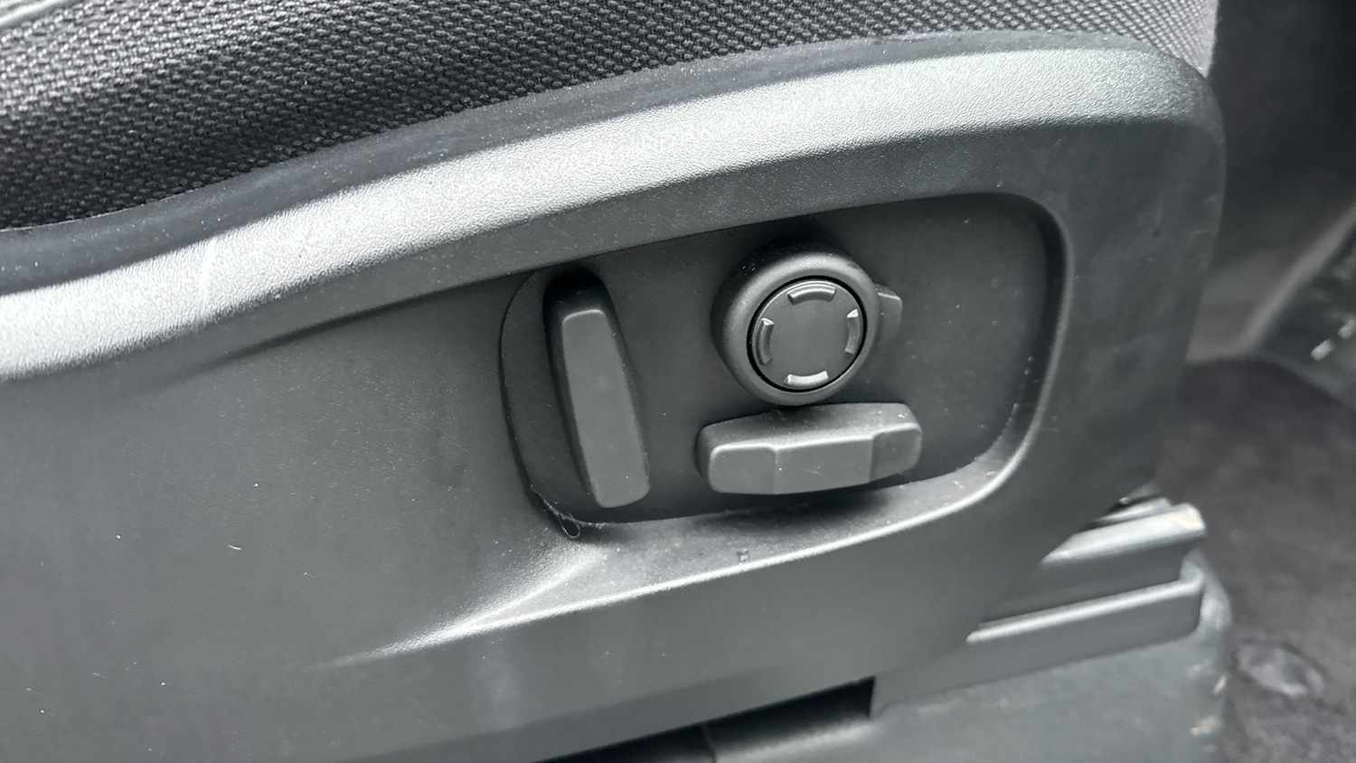 Used Land Rover Defender 2021 for sale - 77420970: Photo 57