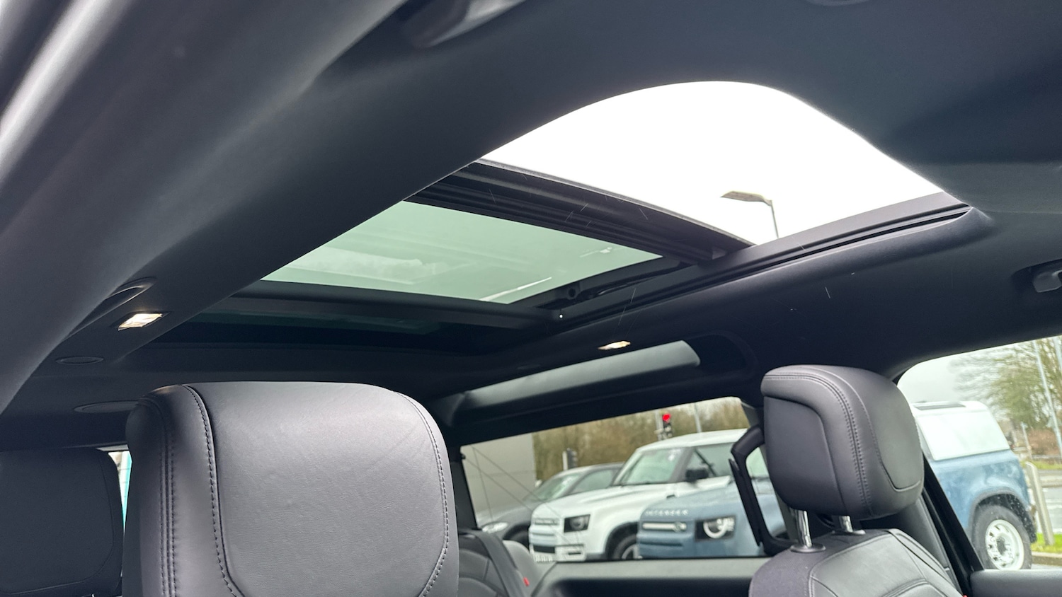 Used Land Rover Defender 2021 for sale - 77420970: Photo 59