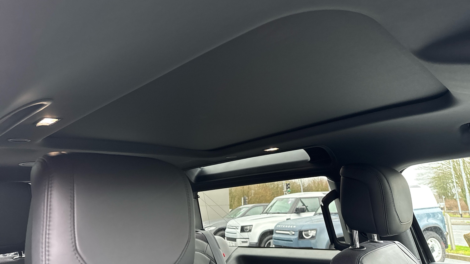 Used Land Rover Defender 2021 for sale - 77420970: Photo 60