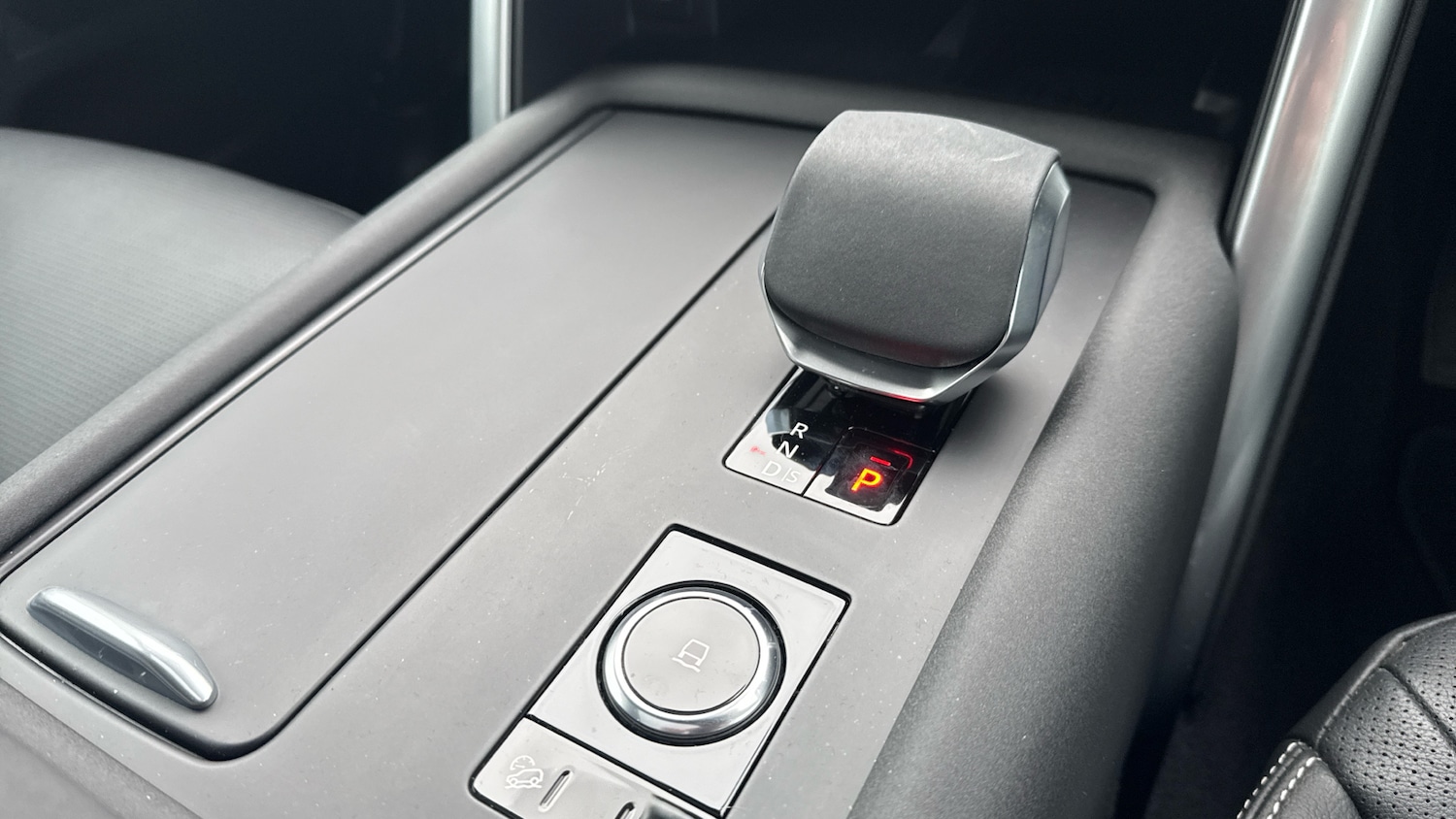 Used Land Rover Discovery 2024 for sale - 77447018: Photo 13