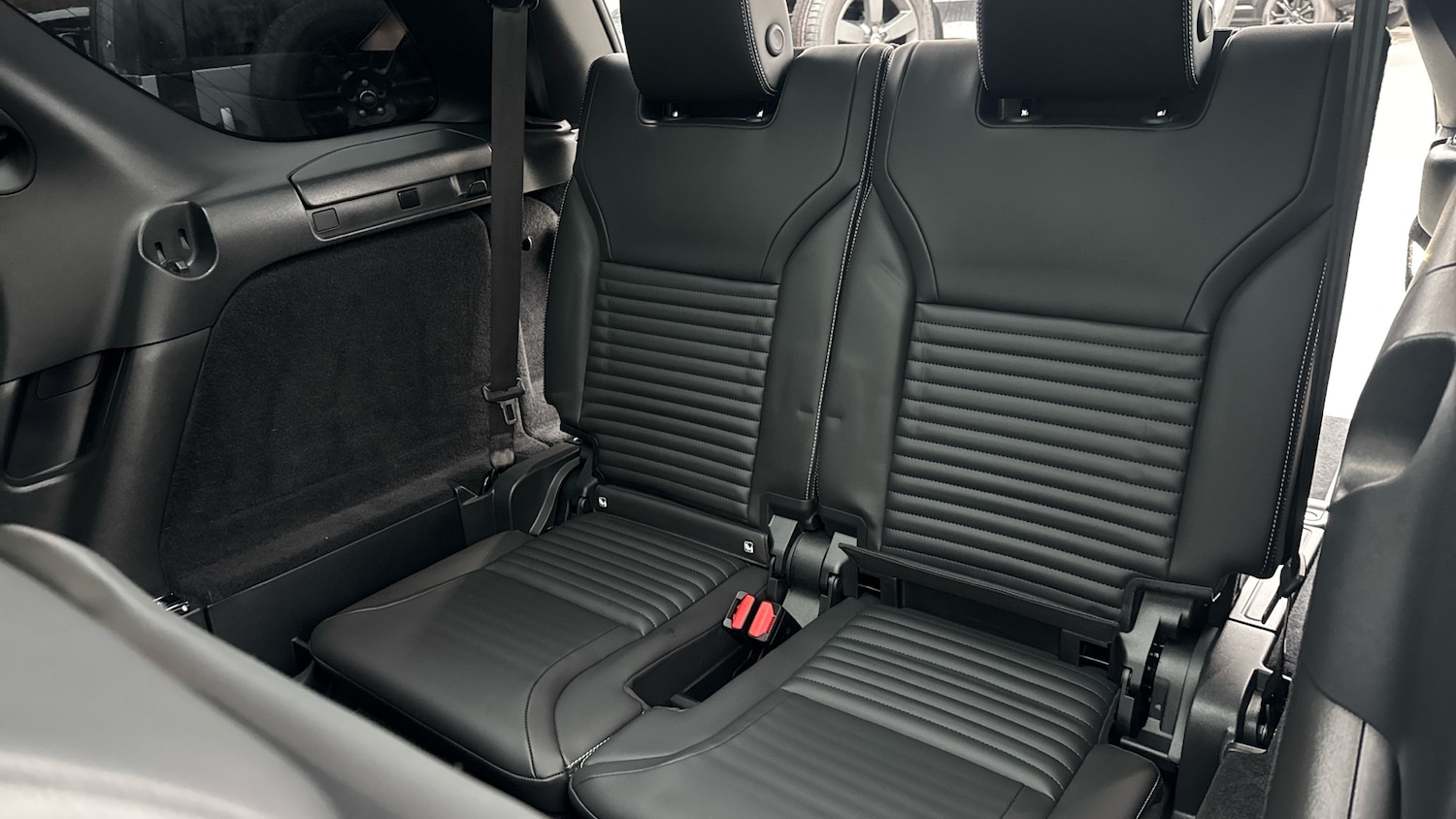 Used Land Rover Discovery 2024 for sale - 77447018: Photo 32