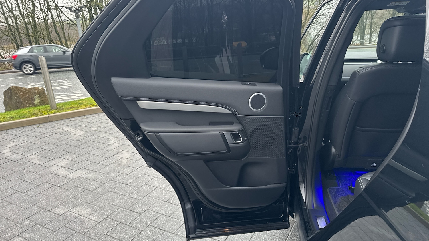 Used Land Rover Discovery 2024 for sale - 77447018: Photo 35