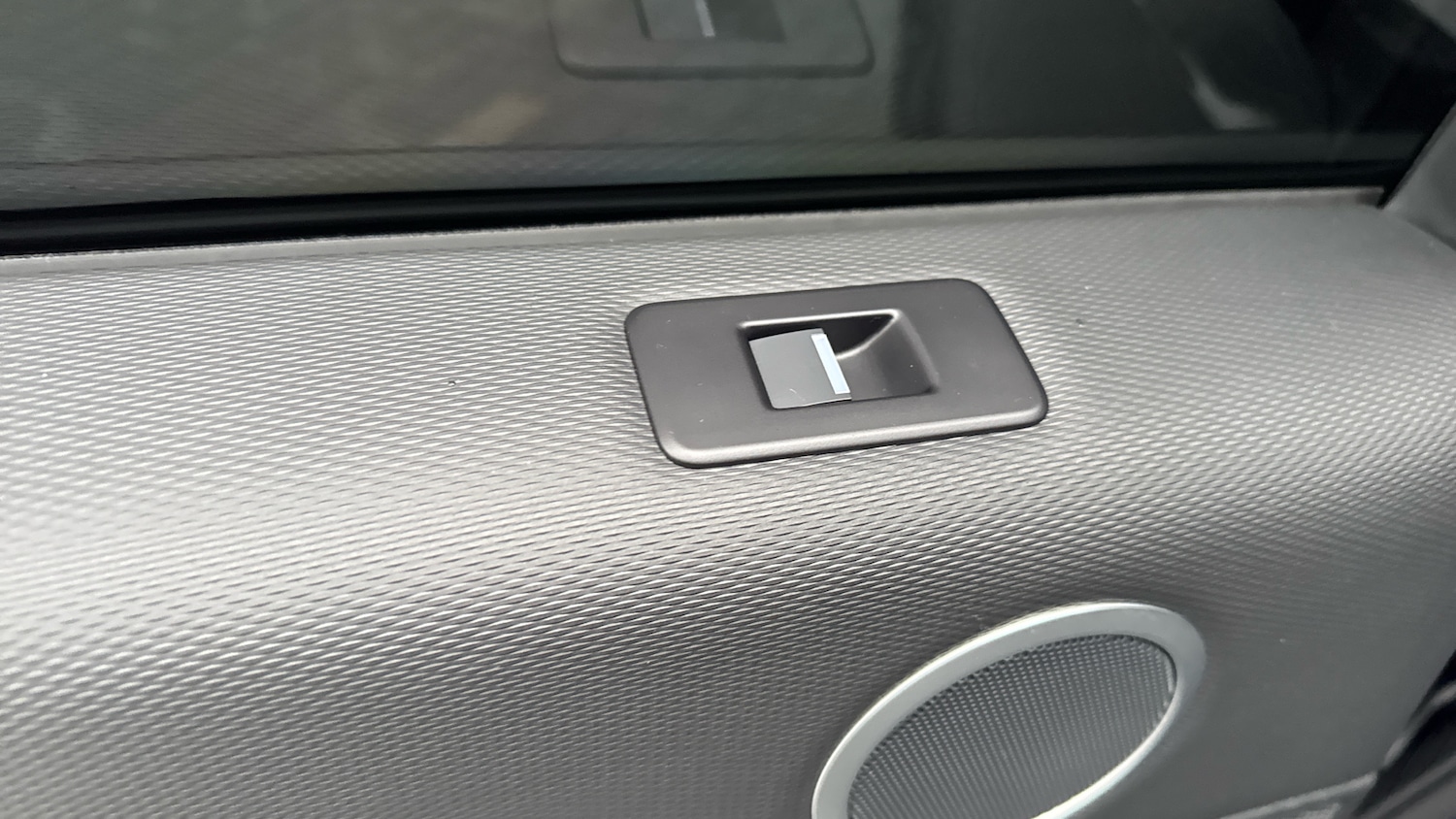 Used Land Rover Discovery 2024 for sale - 77447018: Photo 36