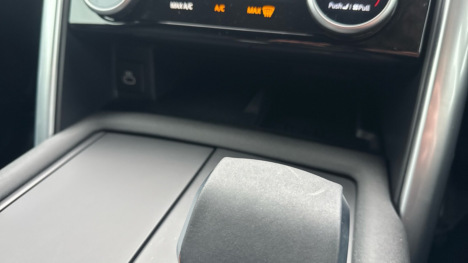 Used Land Rover Discovery 2024 for sale - 77447018: Photo 59