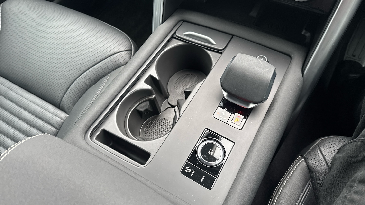 Used Land Rover Discovery 2024 for sale - 77447018: Photo 61