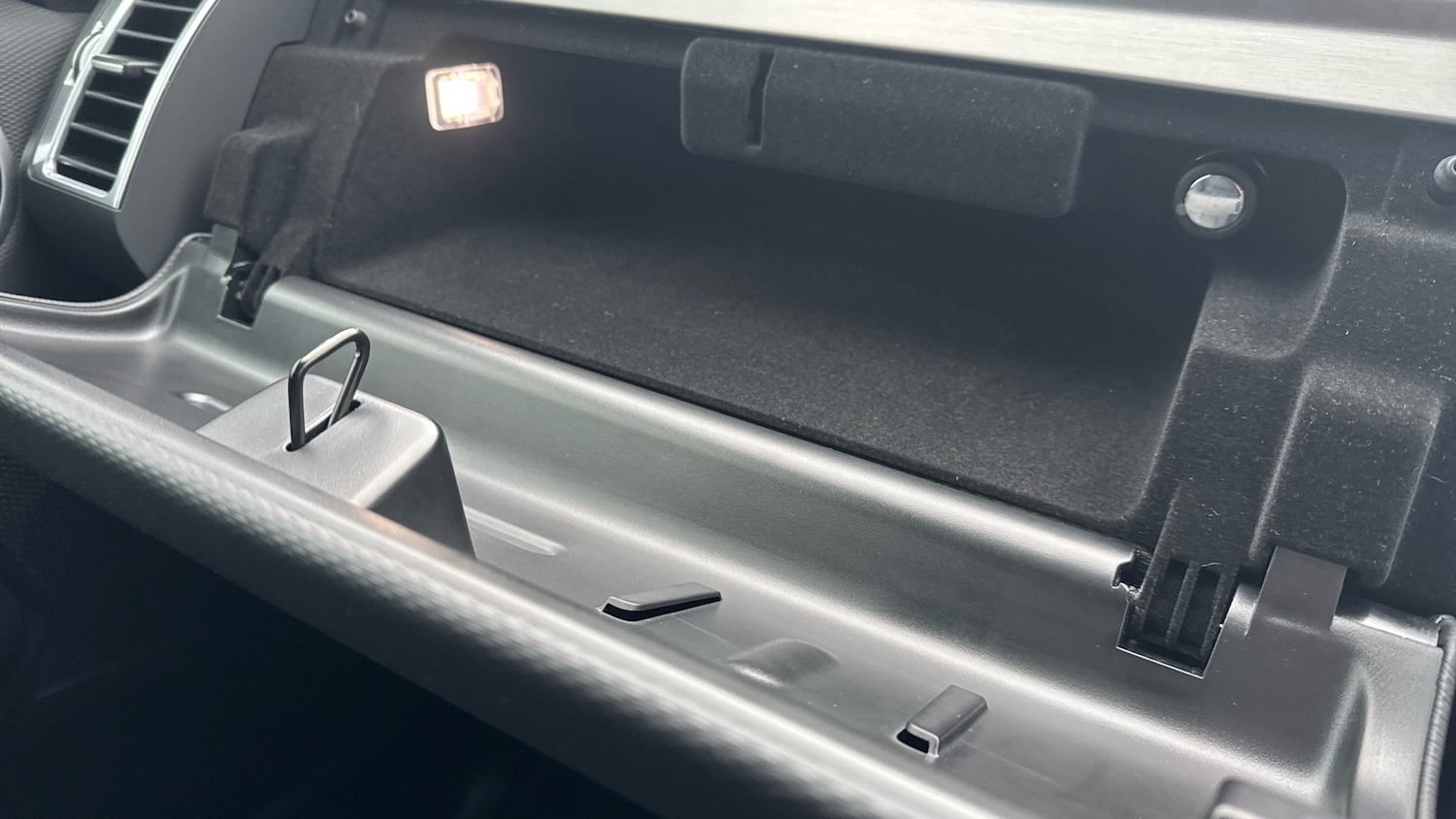 Used Land Rover Discovery 2024 for sale - 77447018: Photo 66