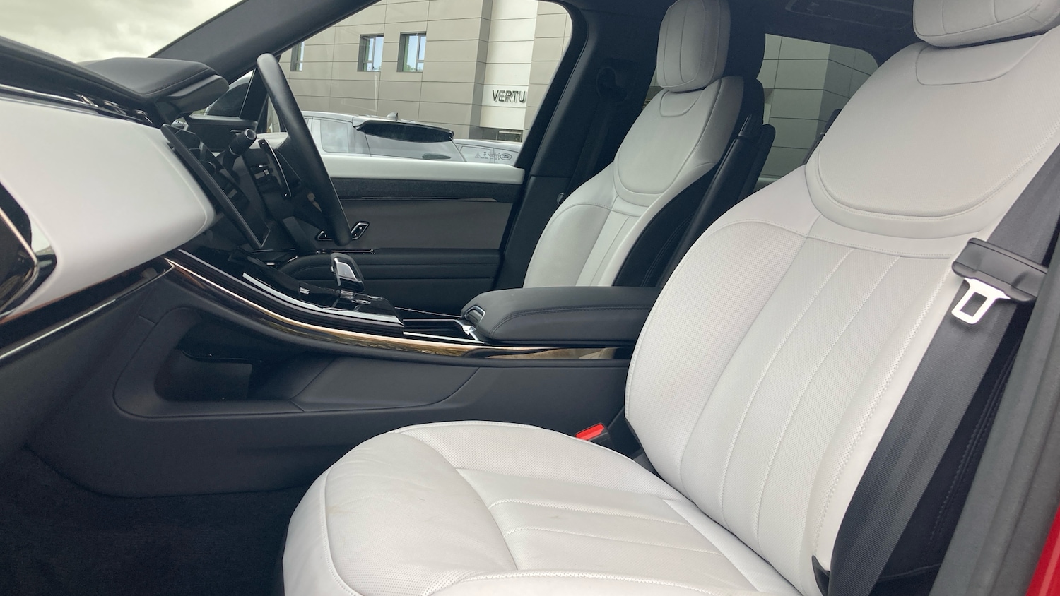 Used Land Rover Range Rover Sport 2024 for sale - 76193791: Photo 29