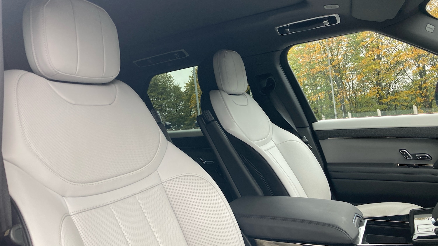 Used Land Rover Range Rover Sport 2024 for sale - 76193791: Photo 33