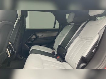 Used Land Rover Range Rover Sport 2024 for sale - 76193791: Photo 4