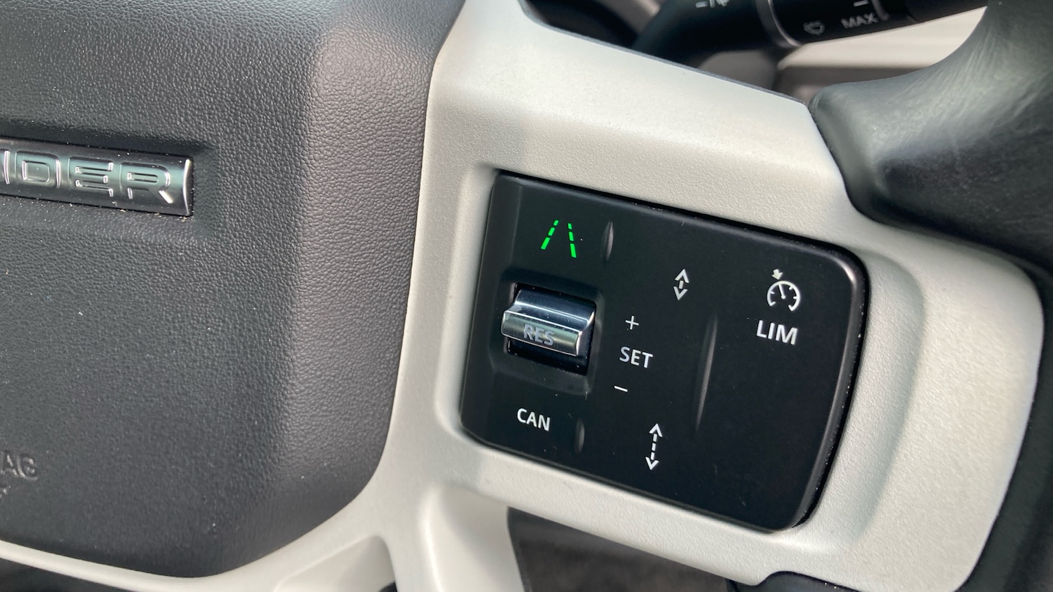 Used Land Rover Defender 2024 for sale - 77381478: Photo 30