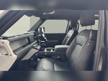 Used Land Rover Defender 2022 for sale - 77760516: Photo