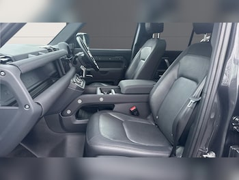 Used Land Rover Defender 2023 for sale - 77493182: Photo