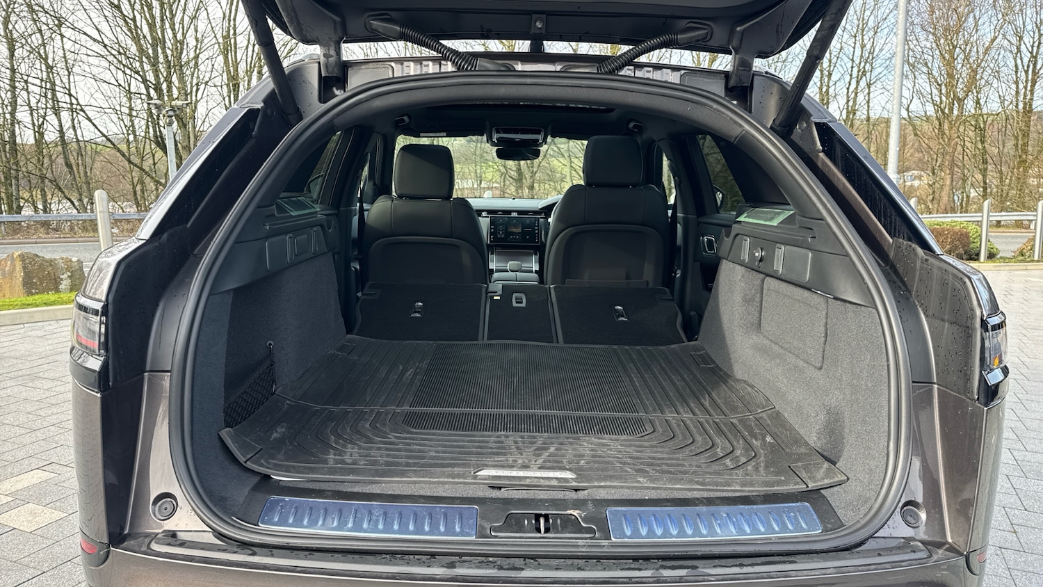 Used Land Rover Range Rover Velar 2025 for sale - 77541897: Photo 10