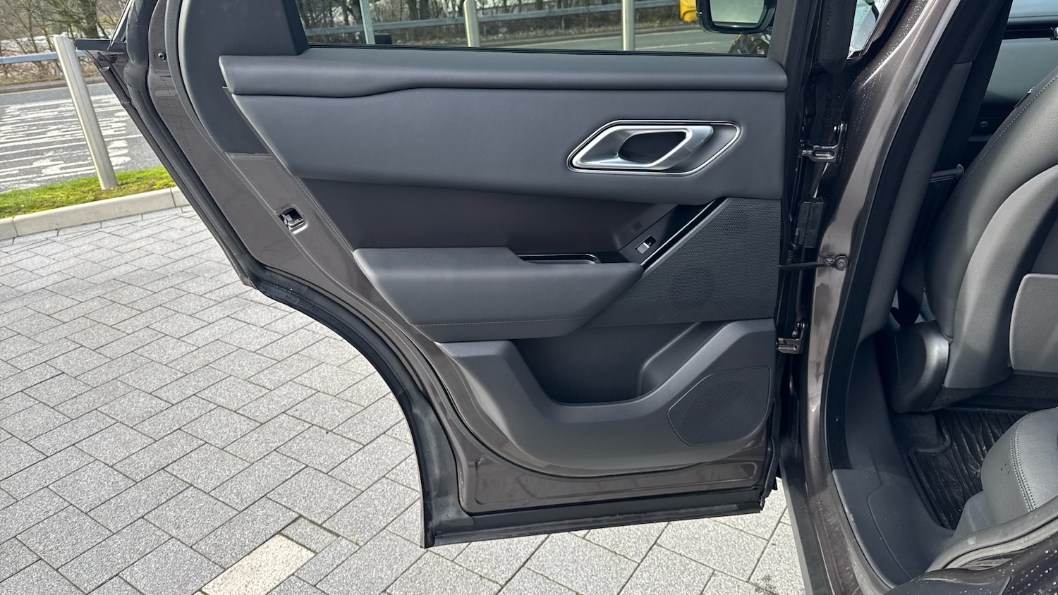 Used Land Rover Range Rover Velar 2025 for sale - 77541897: Photo 32