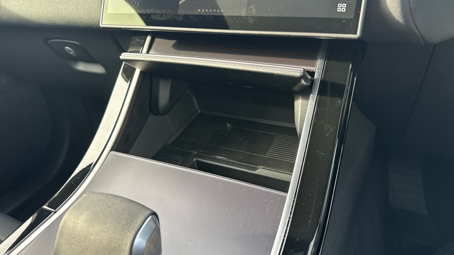 Used Land Rover Range Rover Velar 2025 for sale - 77541897: Photo 48