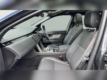 Used Land Rover Discovery Sport 2025 for sale - 79151521: Photo