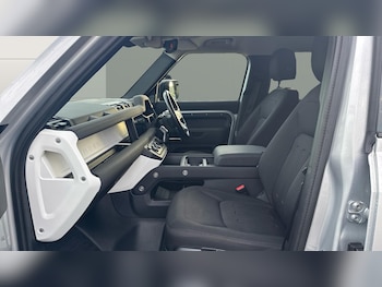 Used Land Rover Defender 2020 for sale - 76796850: Photo