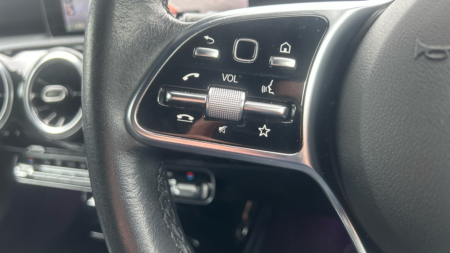 Used Mercedes-Benz A-Class 2019 for sale - 76578488: Photo 37