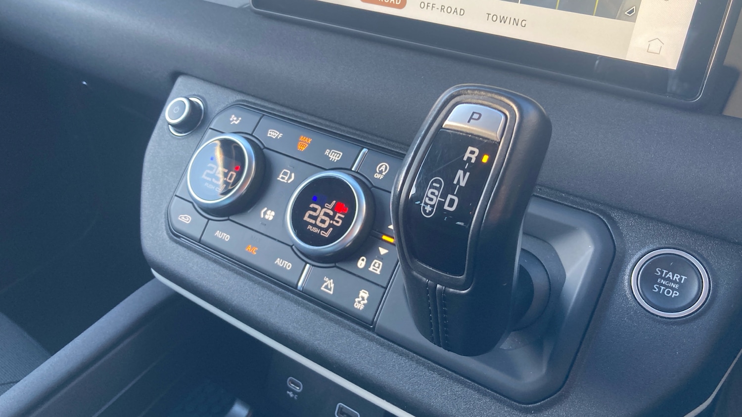 Used Land Rover Defender 2020 for sale - 76625607: Photo 13