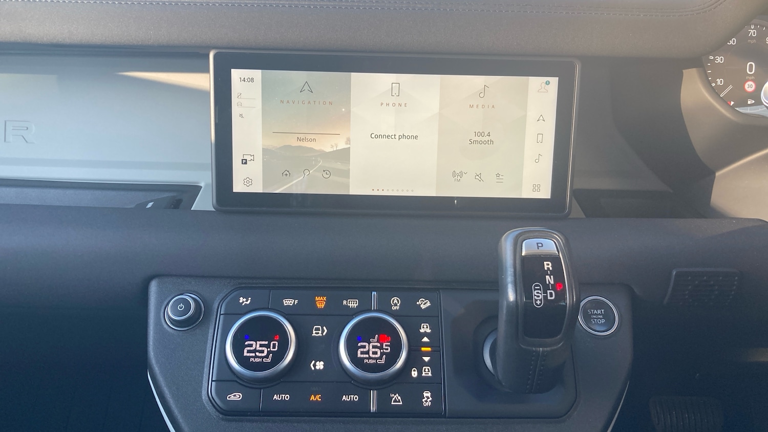 Used Land Rover Defender 2020 for sale - 76625607: Photo 14